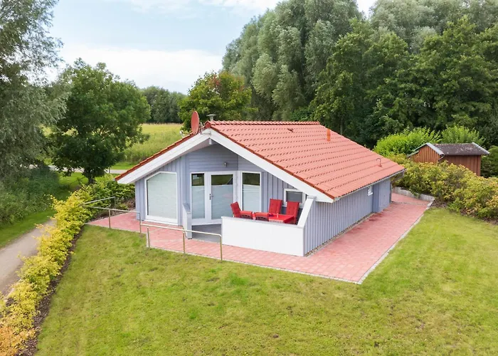 4 Personen Ebenerdiges, Barrierefreies In Erster Reihe Zum In *
